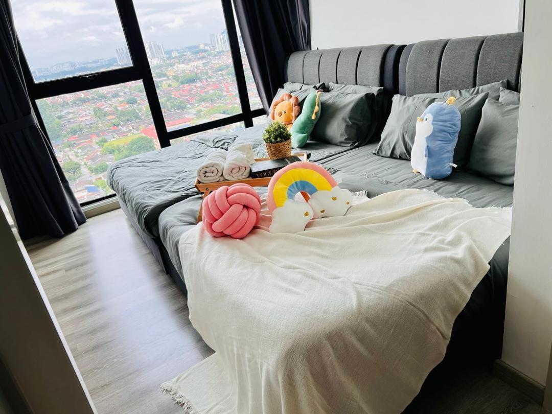 Apartment Mosaic Mid Valley South Key By R9 *